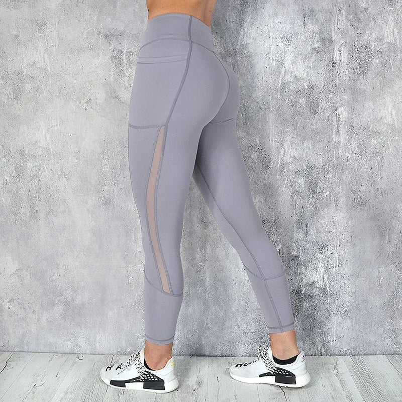 Women’s Cropped Sports Leggings with Side Pockets